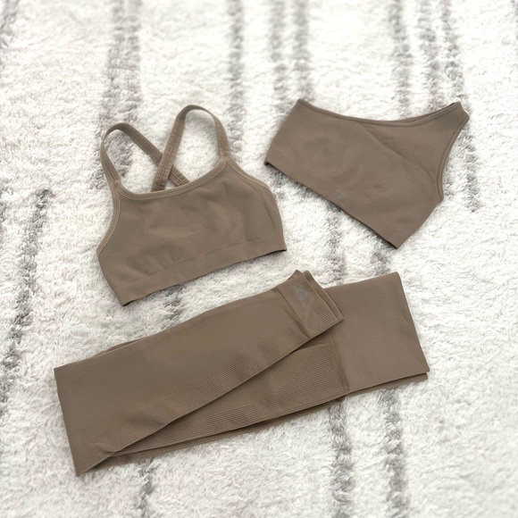 SET Active Desert Taupe Ribbed Matching Set in XS - Picture 1 of 5
